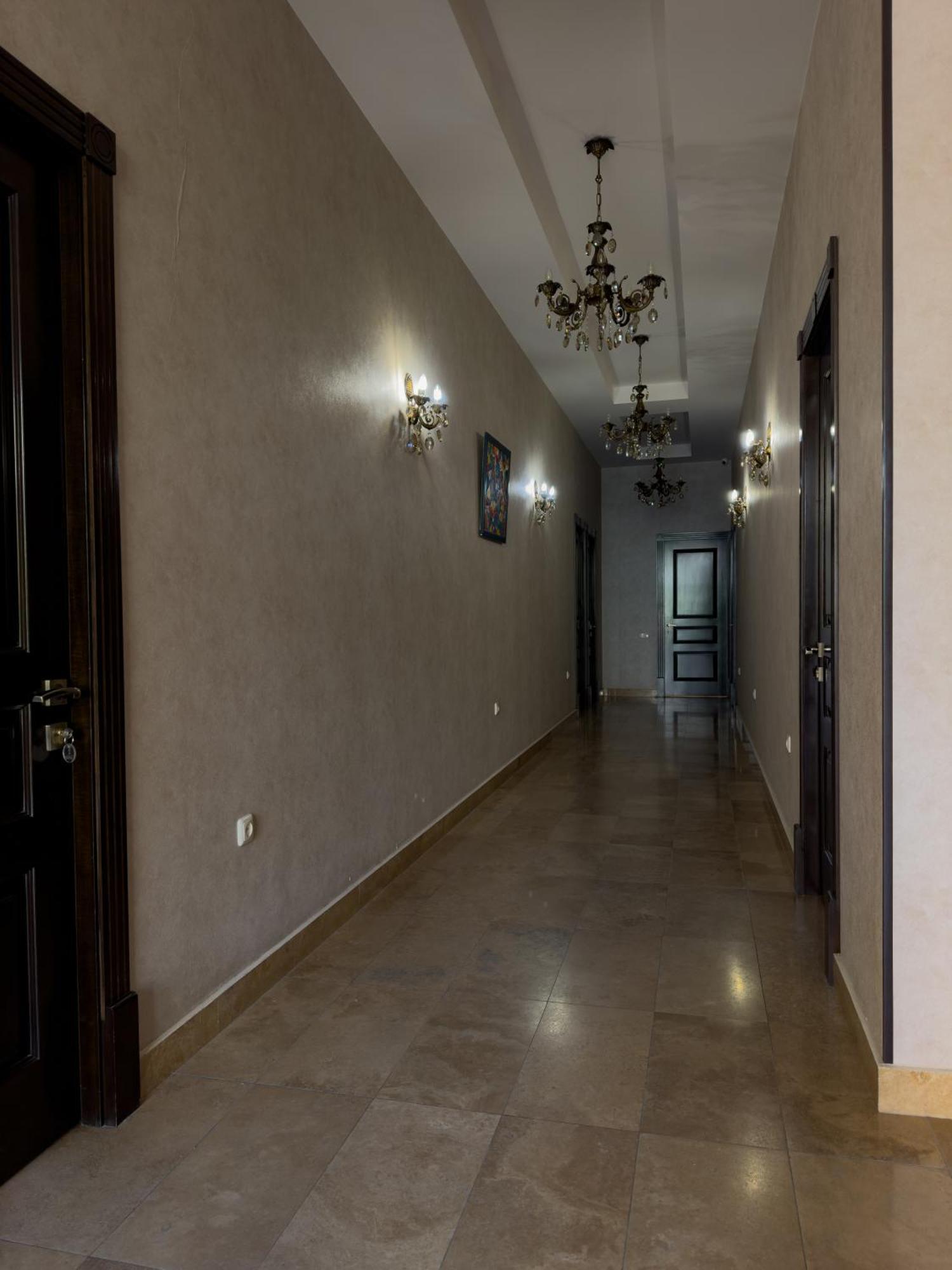 Eridana Hotel Ереван Екстериор снимка