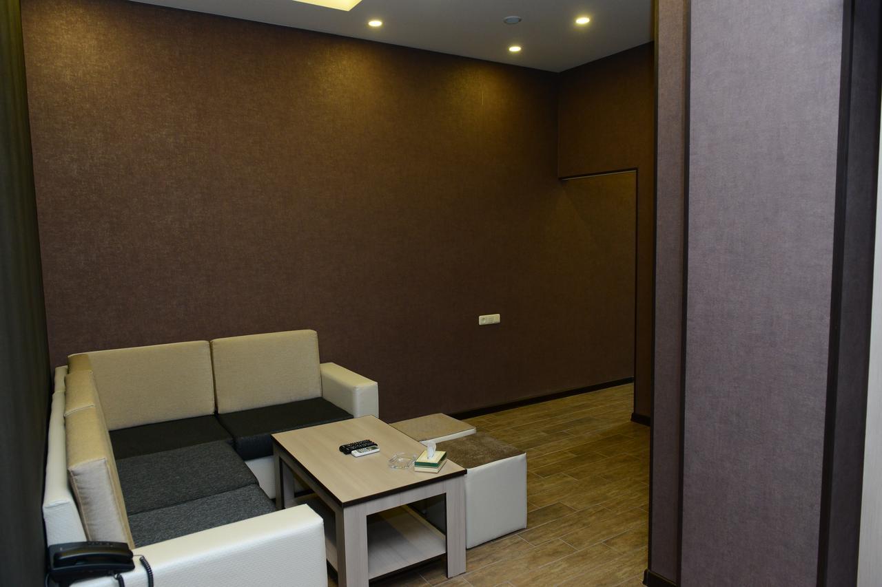 Eridana Hotel Ереван Екстериор снимка