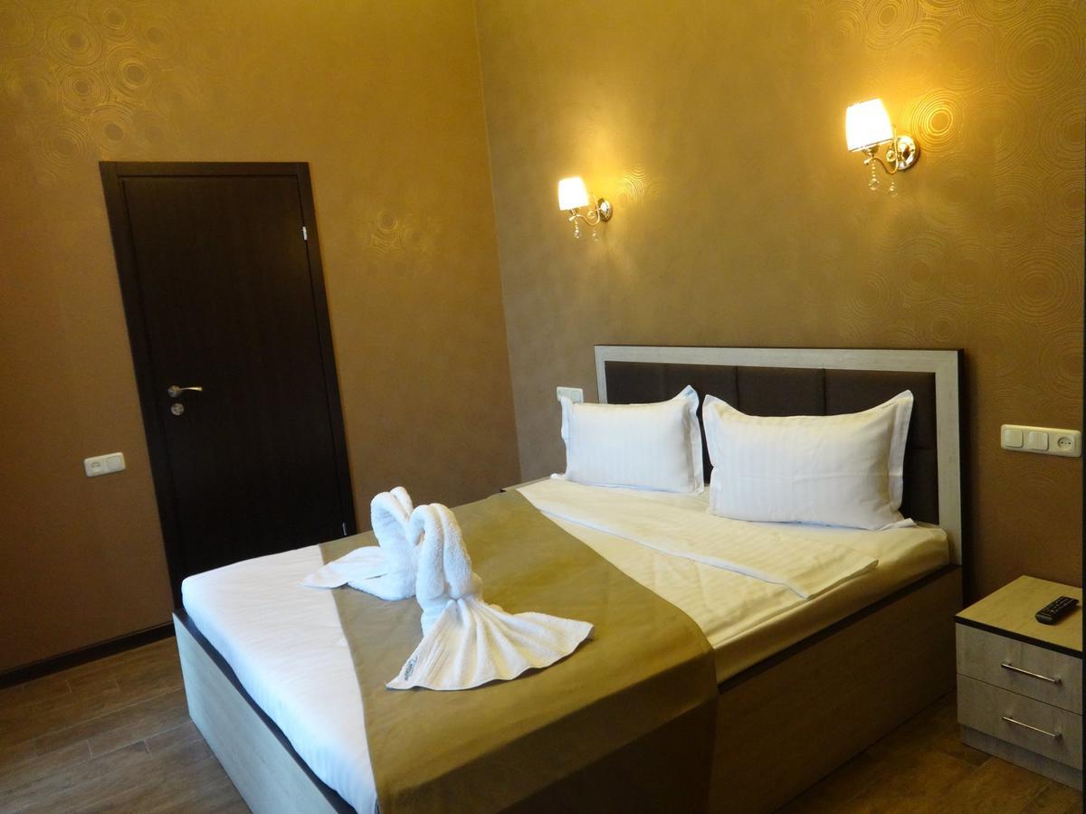 Eridana Hotel Ереван Екстериор снимка
