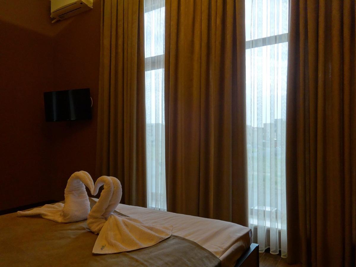 Eridana Hotel Ереван Екстериор снимка