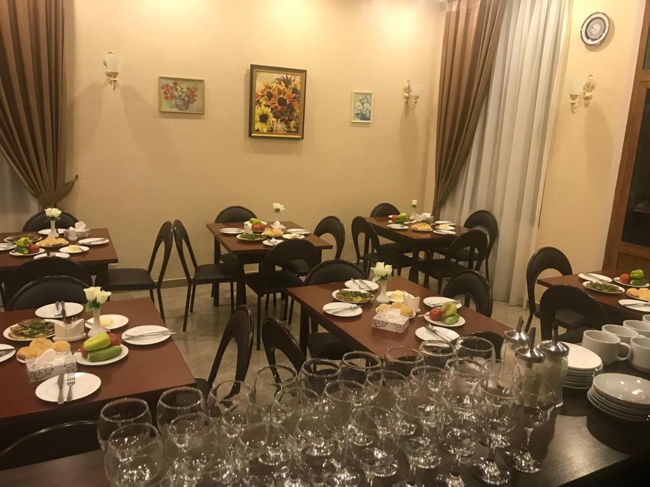 Eridana Hotel Ереван Екстериор снимка