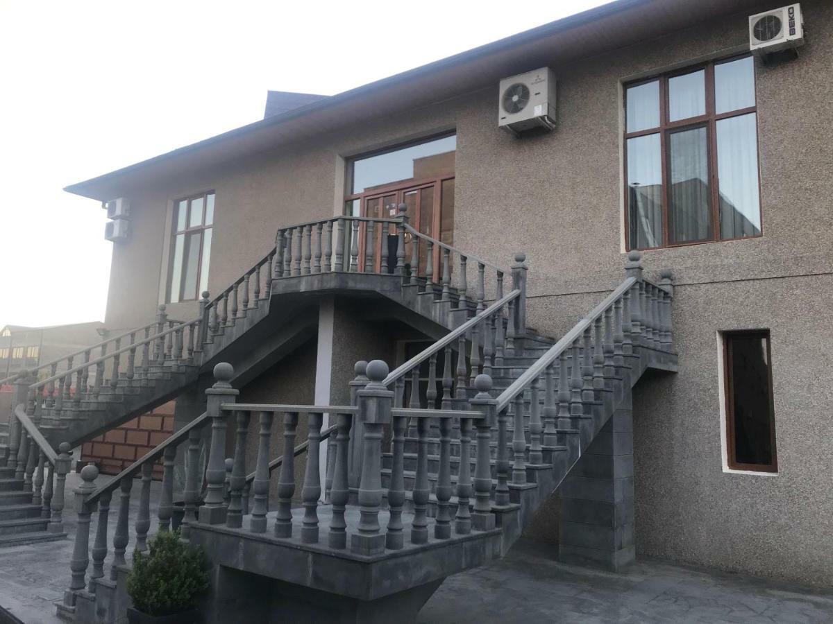 Eridana Hotel Ереван Екстериор снимка